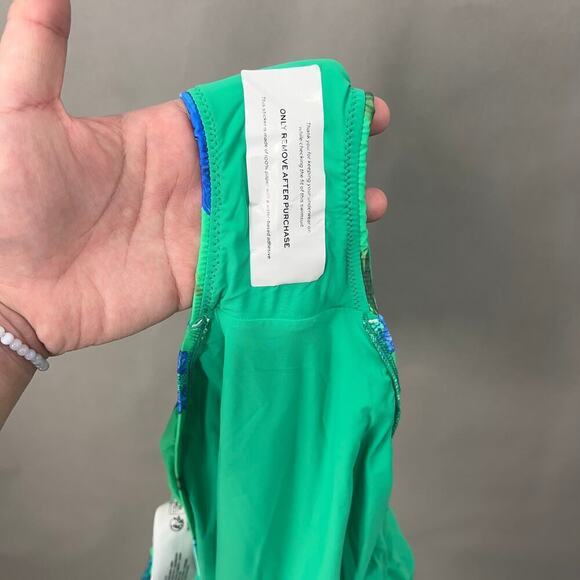 B25 Sea Folly One Piece Swimsuit Womens 12 Taylor Swift 1989 Inspo Floral - Picture 6 of 7